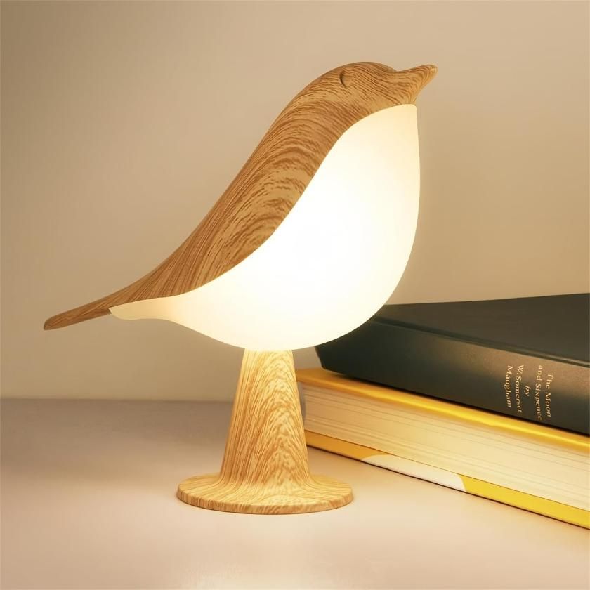 bird-lamp-close-up-wood-grain